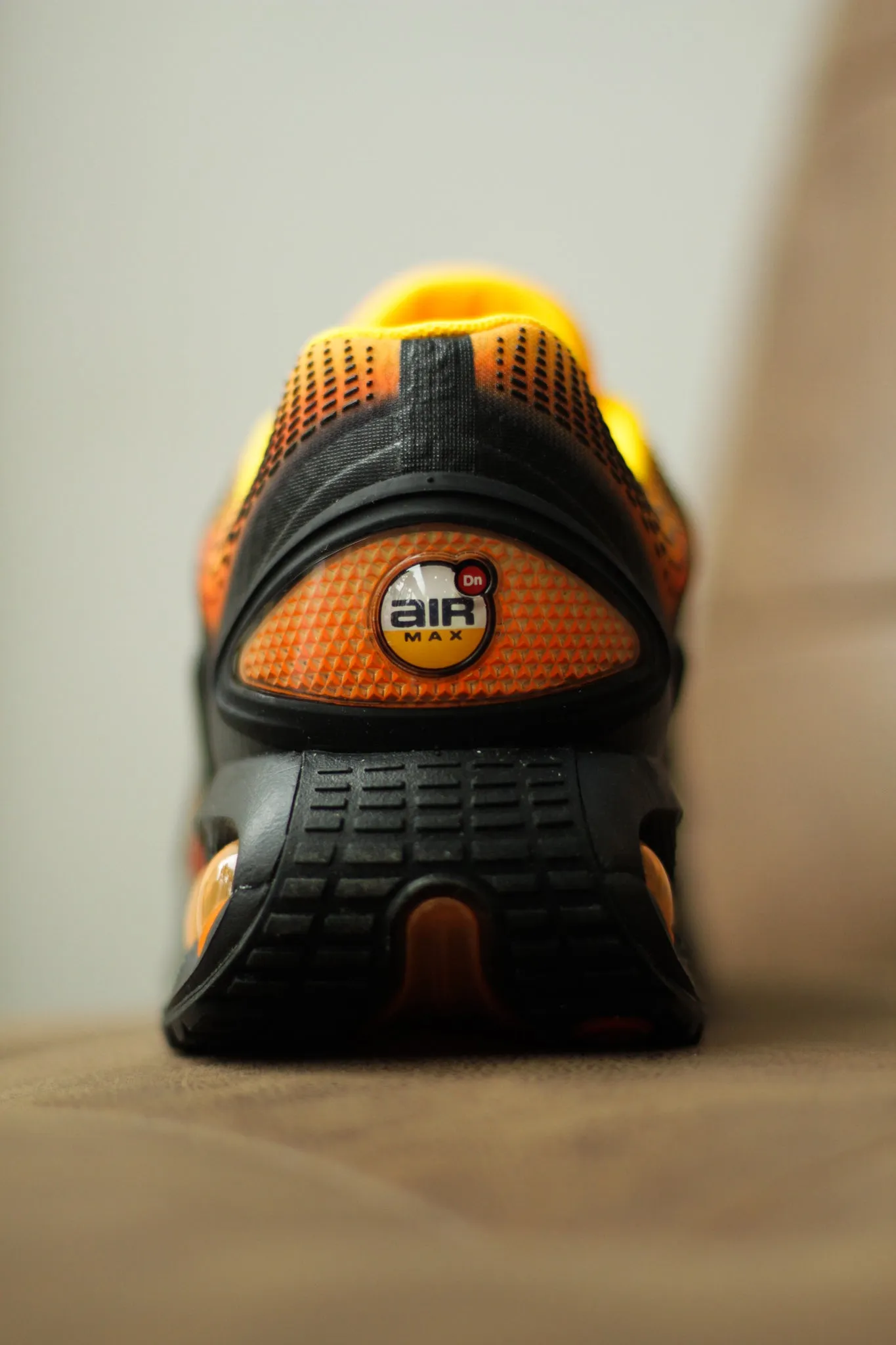 AIR MAX DN SE "LASER ORANGE"