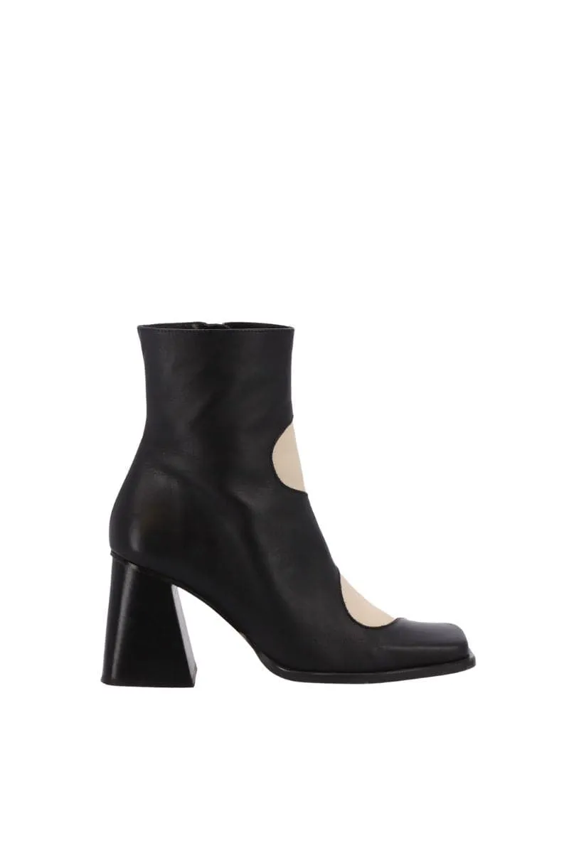 BLAIR BICOLOR BLACK CREAM ANKLE BOOTS