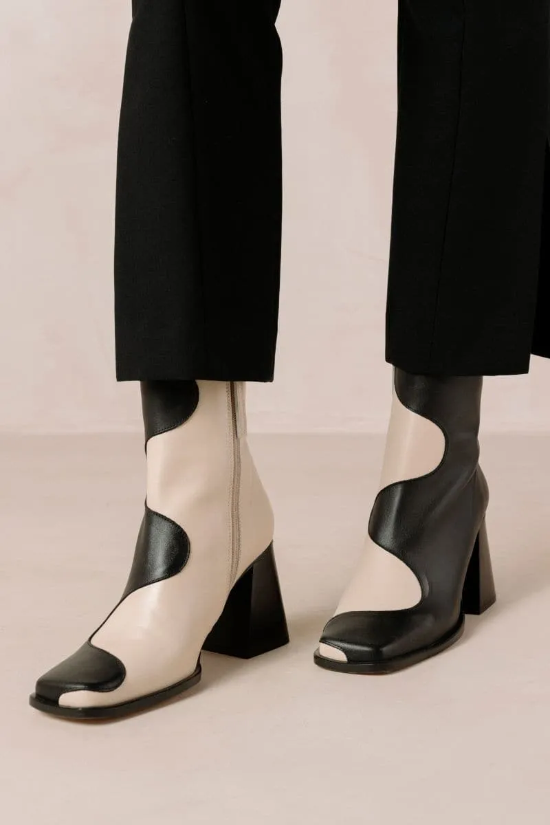 BLAIR BICOLOR BLACK CREAM ANKLE BOOTS