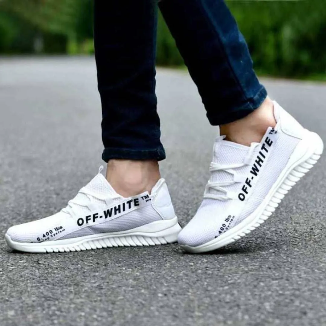 Elegant White Mesh Solid Sports Shoes For Men